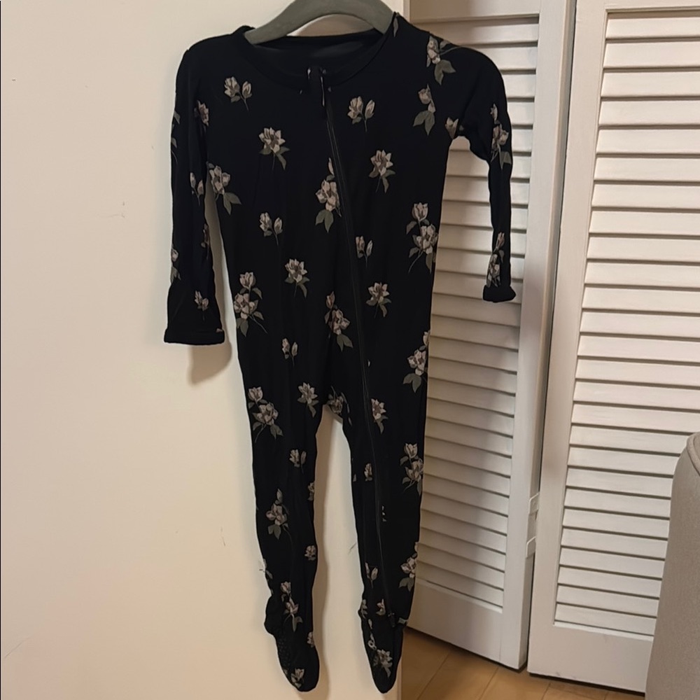 Kyte Baby Black Floral Pajamas